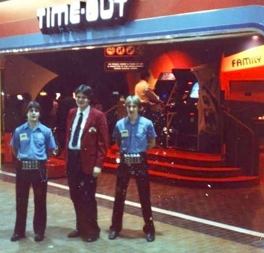 Classic Photos of Peak Arcade Life from the 1980s | Den of Geek