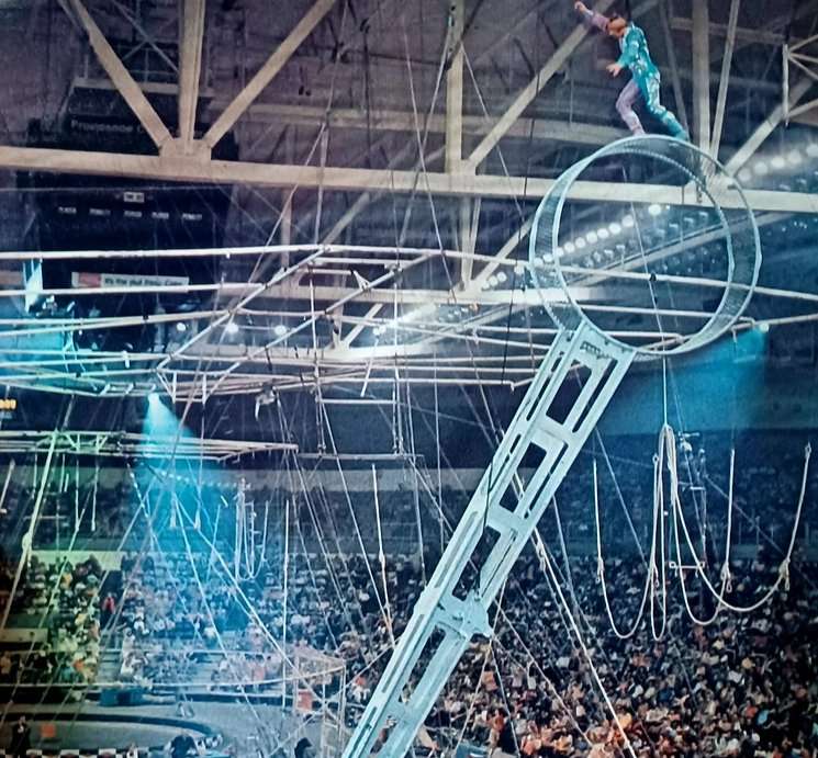 10 Photos from When Entertainment Involved Real Danger | Den of Geek