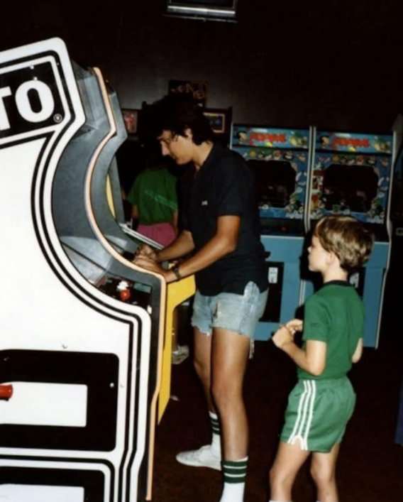 Classic Photos of Peak Arcade Life from the 1980s | Den of Geek