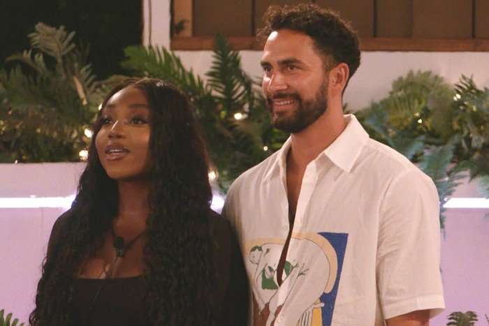 love_island_sr10_ep56_22 Whitney and Lochan in Love Island