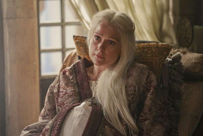 Sian Brooke as Queen Aemma Arryn in House of the Dragon Sian Brooke as Queen Aemma Arryn in House of the Dragon