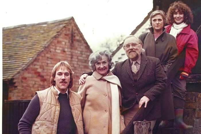 Archers family David (Tim Bentinck), Jill (Patricia Greene), Phil (Norman Painting), Shula (Judy Bennett) and Elizabeth (Alison Dowling) in the 1980's Archers family David (Tim Bentinck), Jill (Patricia Greene), Phil (Norman Painting), Shula (Judy Bennett) and Elizabeth (Alison Dowling) in the 1980's