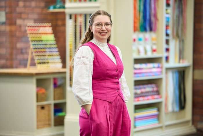 570099,TITLE:The Great British Sewing Bee S12 Rebecca.