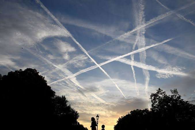 15 Conspiracy Theories Humanity Still Loves to Believe | Den of Geek