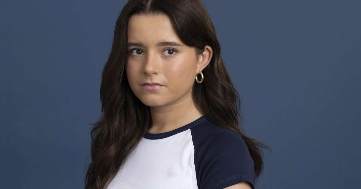 Coronation Street confirms new Betsy Swain health story with upsetting first look as Carla and Lisa fear for daughter