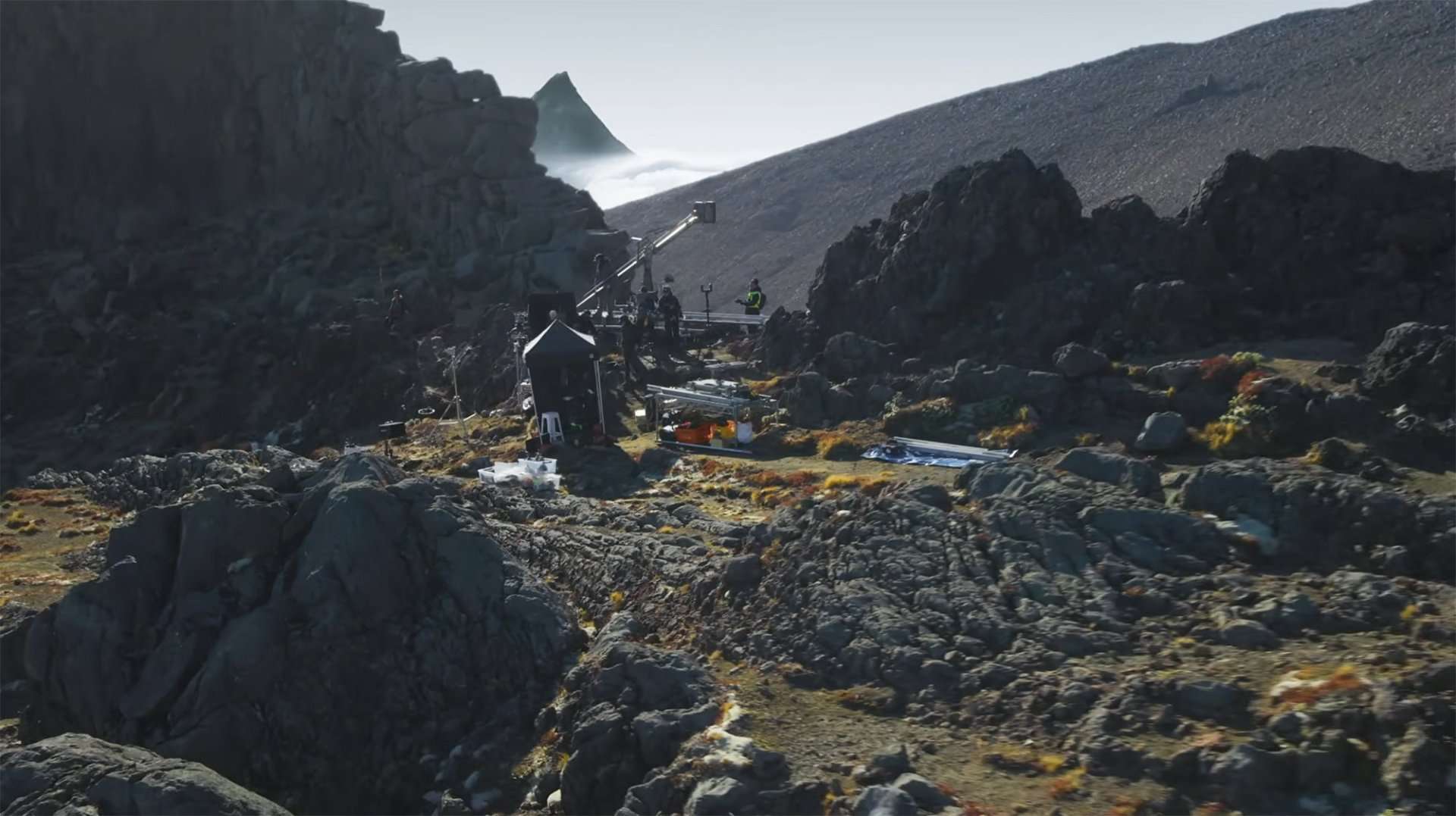 First Look Filming Promo for Andy Serkis' 'LOTR: The Hunt for Gollum' | FirstShowing.net