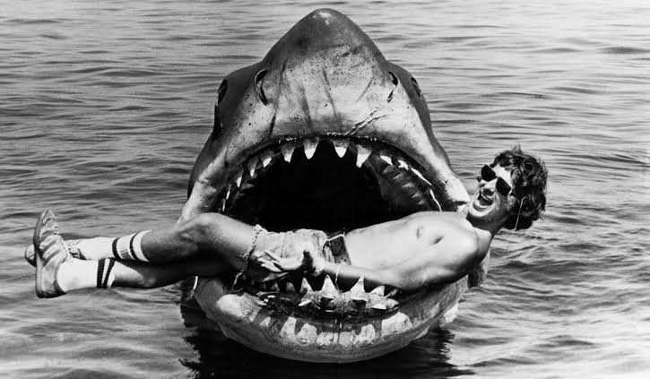 15 Behind the Scenes Photos That Ruin the Movie Magic | Den of Geek