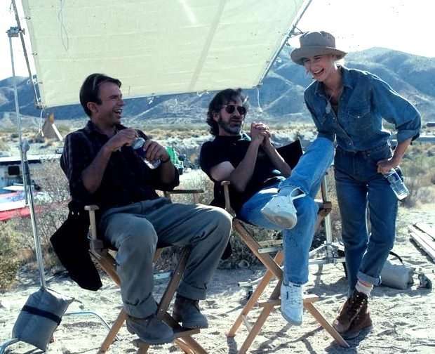 15 Fun Behind the Scenes Photos from Your Favorite Films | Den of Geek