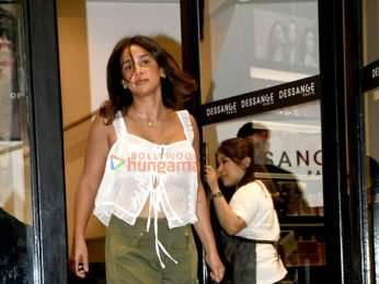 Photos: Aisha Sharma spotted outside a salon in Bandra Photos: Aisha Sharma spotted outside a salon in Bandra