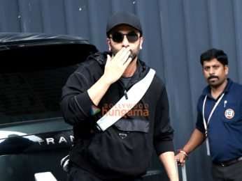 Photos: Ranbir Kapoor spotted outside a Kalina airport