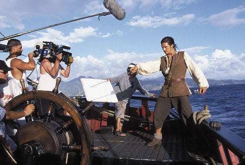 15 Fun Behind the Scenes Photos from Your Favorite Films | Den of Geek