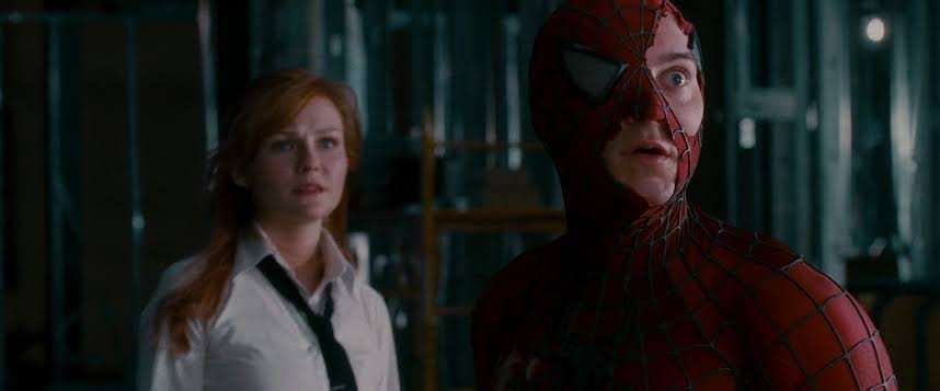 15 Movie Scenes That Were Meant to Be Cool, But Turned Out Totally Cringe | Den of Geek