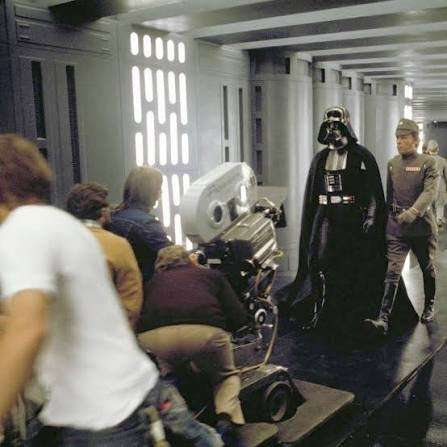 15 Behind the Scenes Photos That Ruin the Movie Magic | Den of Geek
