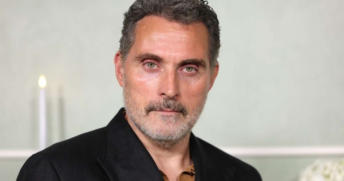 The Diplomat favourite joins Netflix's new "bold, propulsive" drama set in 'luxury ski scene'