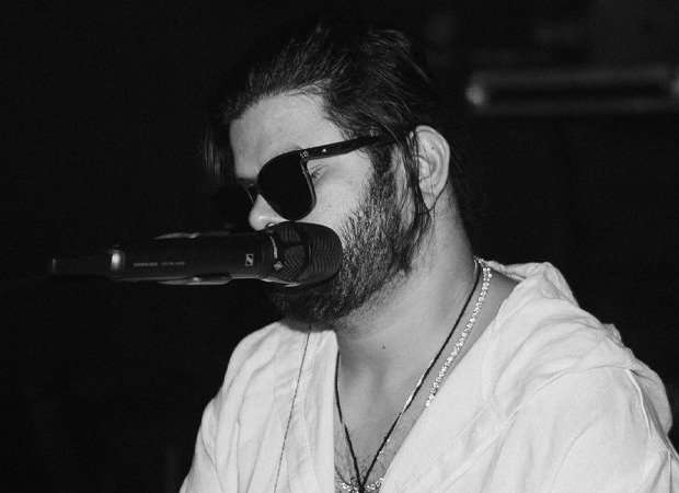 Vishal Mishra mesmerises Toronto audience with soulful live performance of &lsquo;Tabaahi&rsquo; from Toxic