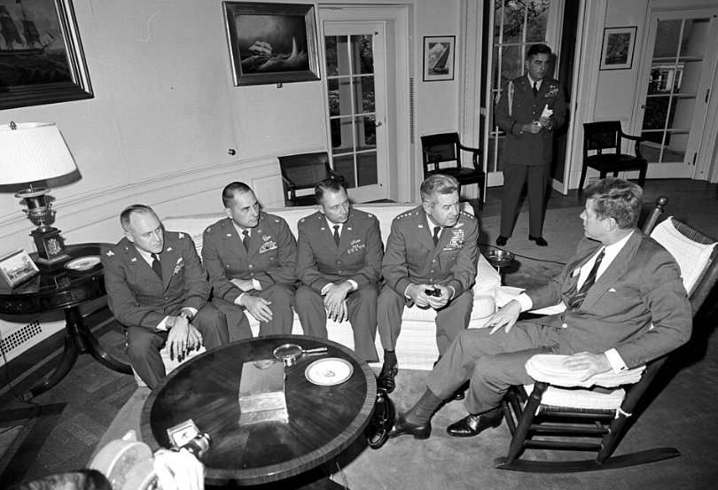 The 14 Historical Events That Geeks Love the Most | Den of Geek