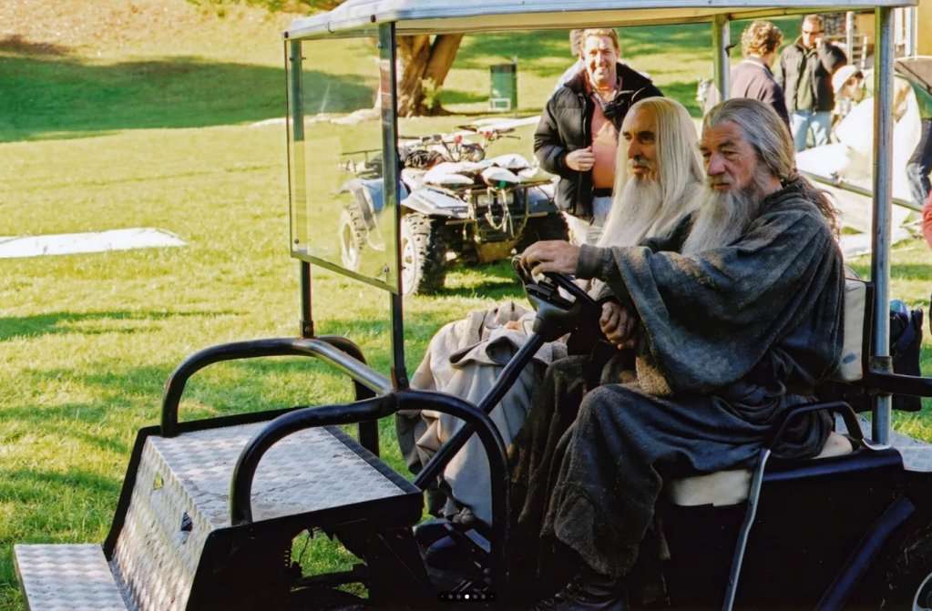 15 Behind-the-Scenes Movie Photos Where Things Don't Look as Glamorous in Real Life | Den of Geek