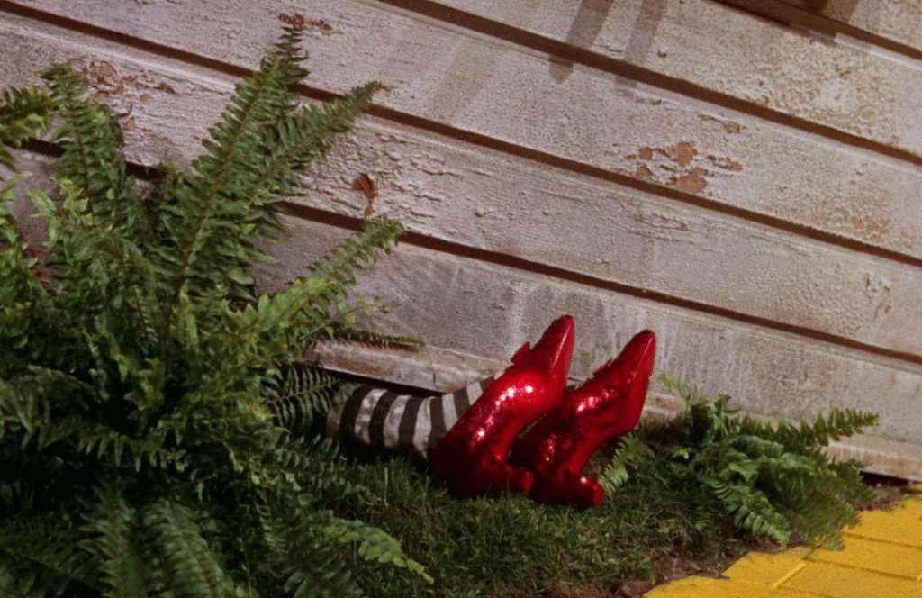15 Movie Mistakes That the Director Didn't Even Care Happened | Den of Geek