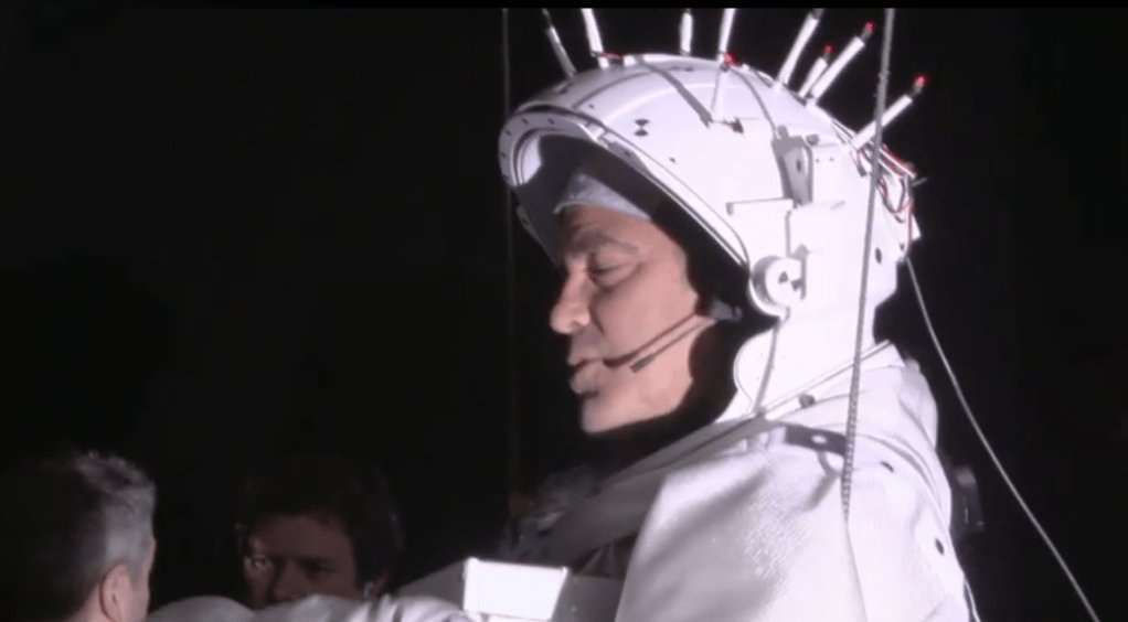 15 Behind-the-Scenes Movie Photos Where Things Don't Look as Glamorous in Real Life | Den of Geek