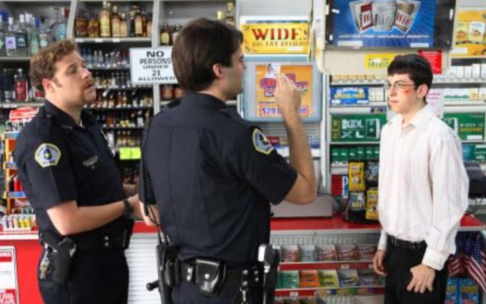 15 of the Funniest Gags from 'Superbad' | Den of Geek