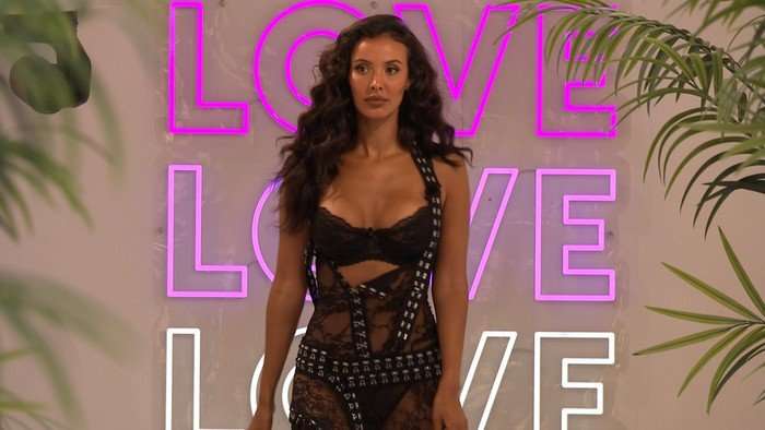 Love Island S13 Maya Jama.