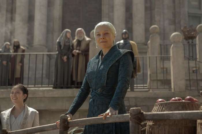 HOUSE OF THE DRAGON sonoya-mizuno-emma-d-arcy Rhaenyra Targaryen looks upon a crowd at the Great Sept in House of the Dragon.